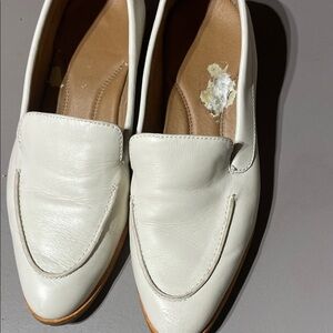 AEROSOLES Cream Leather Loafers